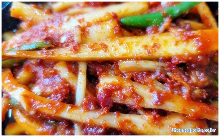 간단하고 맛있는 도라지무침 레시피 양념 비율과 팁 공유 간단하고 맛있는 도라지무침 레시피 양념 비율과 팁 공유